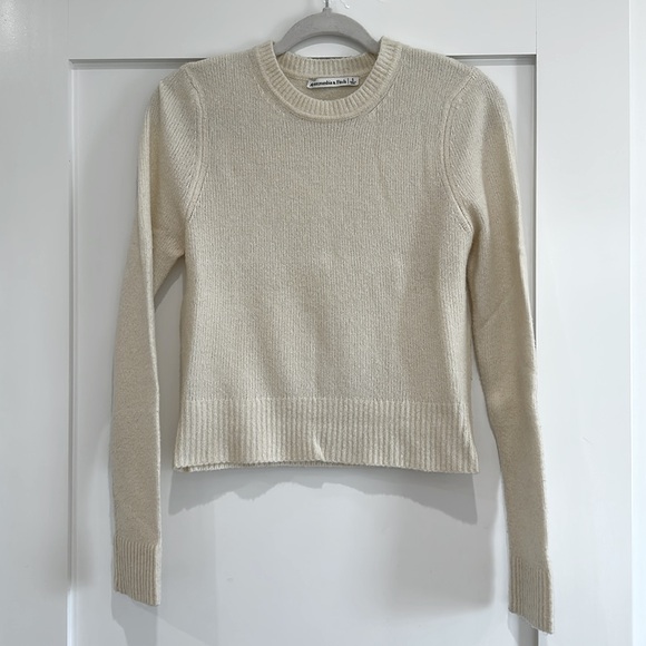 A&F Sweater - Picture 2 of 2